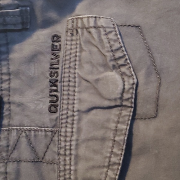 Quicksilver shorts - Picture 4 of 4